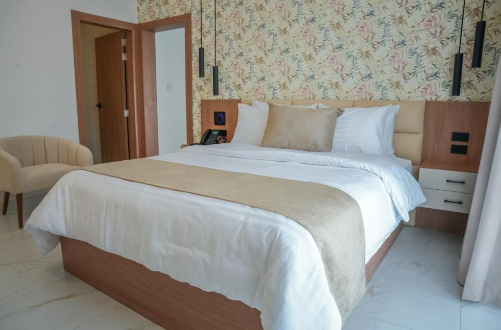Noea Hotel Pinas 외부 사진