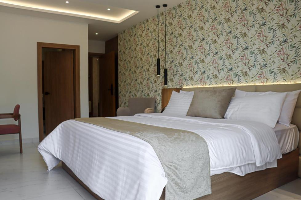 Noea Hotel Pinas 외부 사진